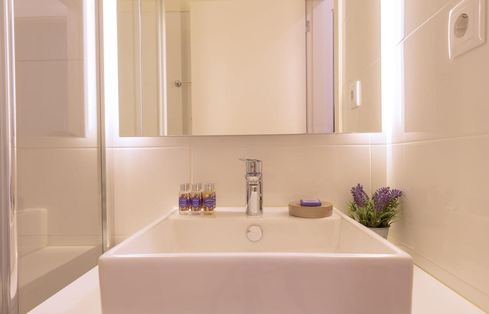Guestready - Catorze De Outubro Houses II Вила Нова ди Гая Екстериор снимка